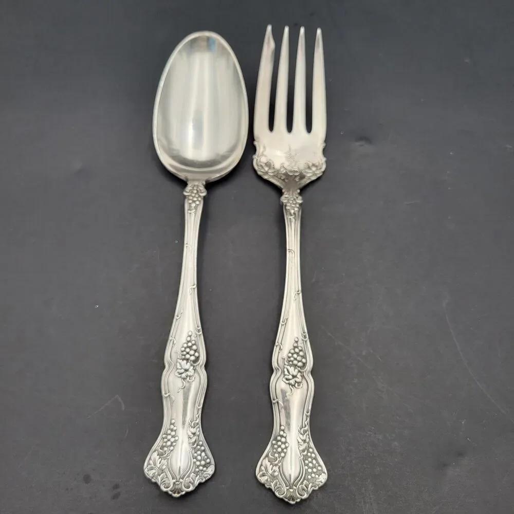 1847 Rogers Bros. Silverplated Vintage Pattern Grape Salad Serving Set